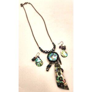 Abalone shell necklace and earrings set | Hand beaded